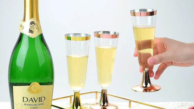 Elegant Disposable Red Wine & Champagne Flutes